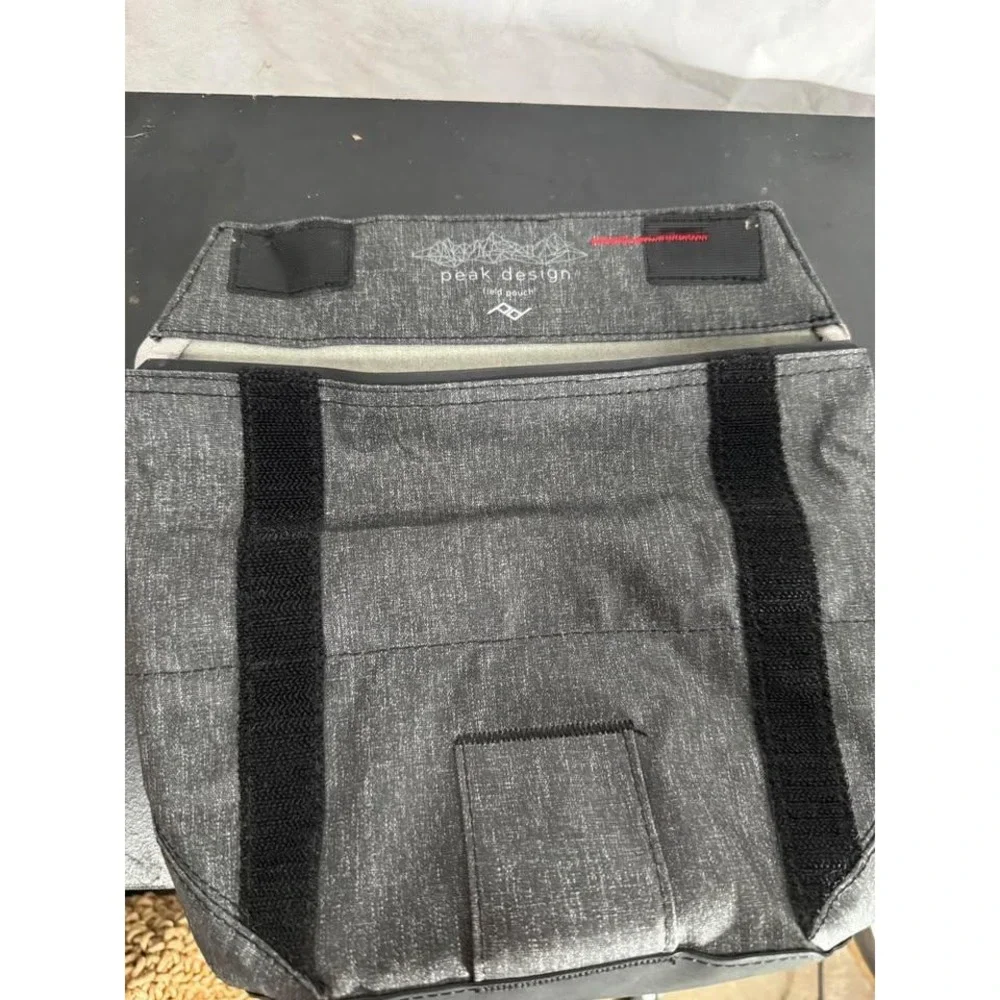 Peak Design Field Pouch Charcoal Gray Camera Accessory Organizer Bag‎ V1